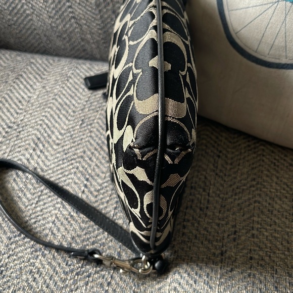 Coach Black Canvas Tan C Signature Leather Trim Wristlet Wallet. - Picture 14 of 16